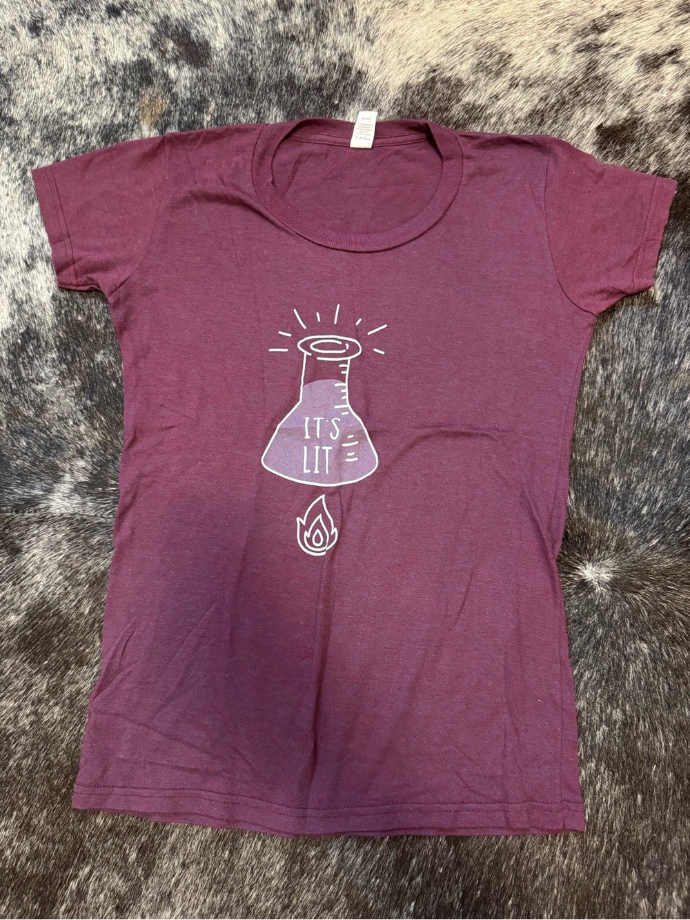 “It’s Lit” Graphic T-Shirt
